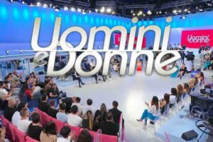 studio con logo uomini e donne
