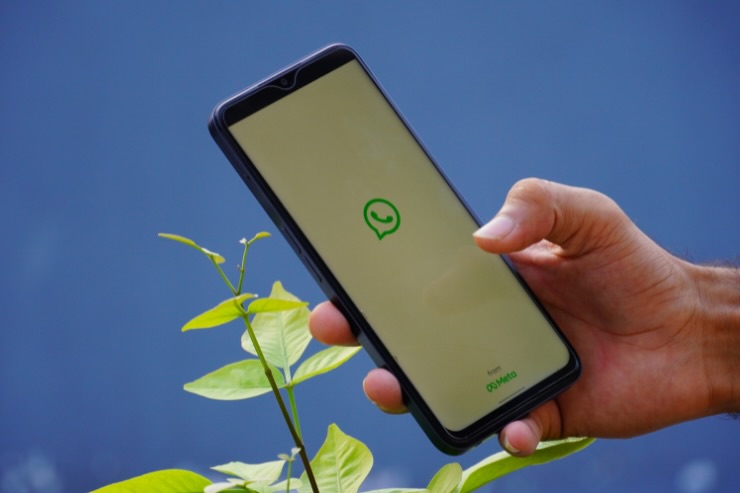 smartphone con whatsapp